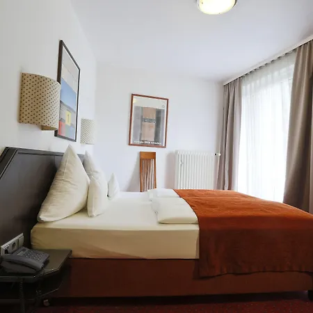 Hotel Nymphenburg - Munich